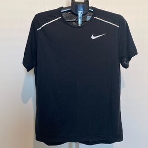 Men’s NIKE Running Dri Fit T-Shirt size Medium Black